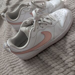 Nike White  And Pink Athletic Shoes